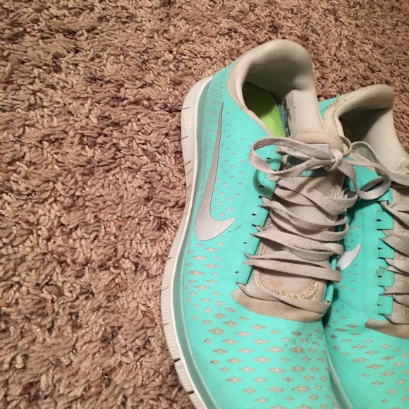 Tiffany Blue Nike Shoes - Picture 3 of 3